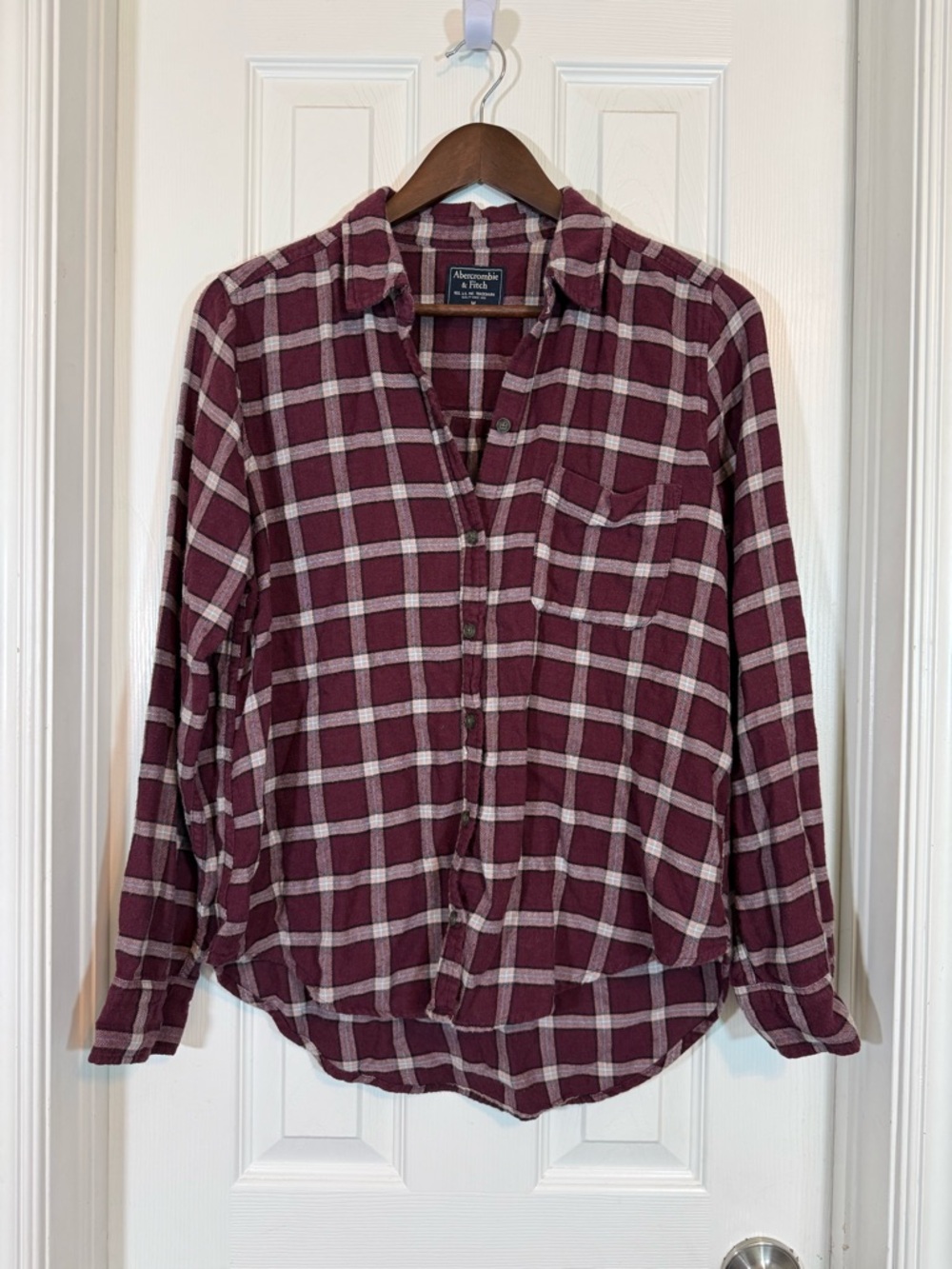 Abercrombie & Fitch Women’s Burgundy Plaid Flannel Button Down Shirt Size M